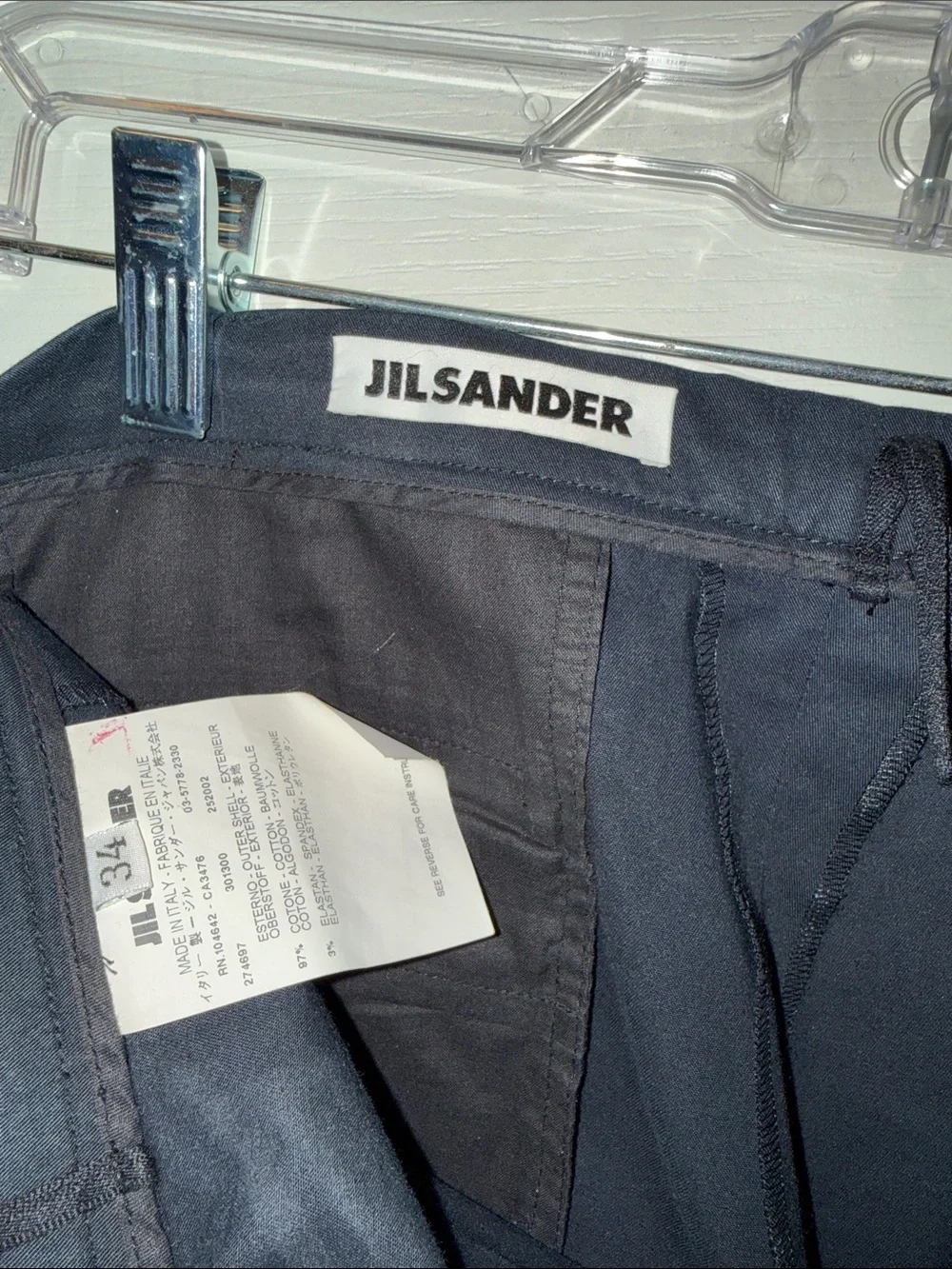 Men's Classic Straight-Leg Pants in Navy